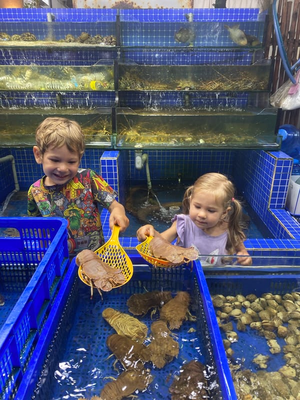 Live seafood market in Mũi Né, Vietnam
