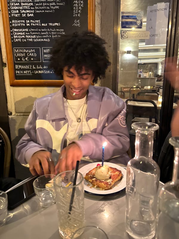 Birthday celebration at Paris restaurant captured by witnesses