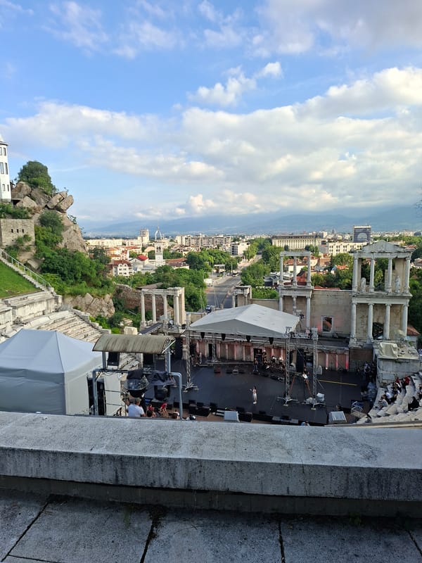 Witness documents empty cafes, theatre, shops in Plovdiv