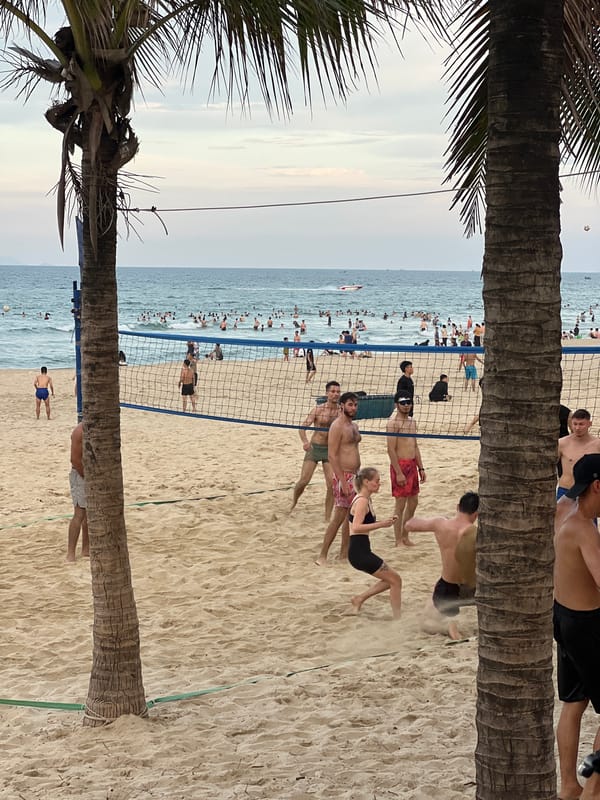 Vietnamese coastal city captures ordinary beach and street life