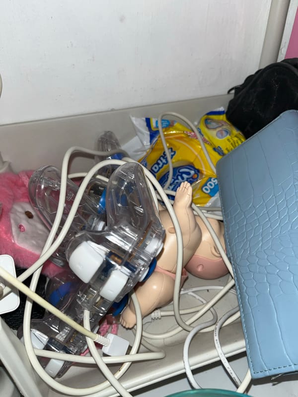 Household items documented in Indonesian home over five minutes