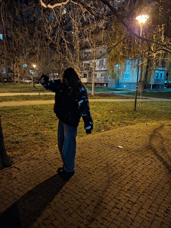 Nighttime pedestrian observed in Pazardzhik residential park area