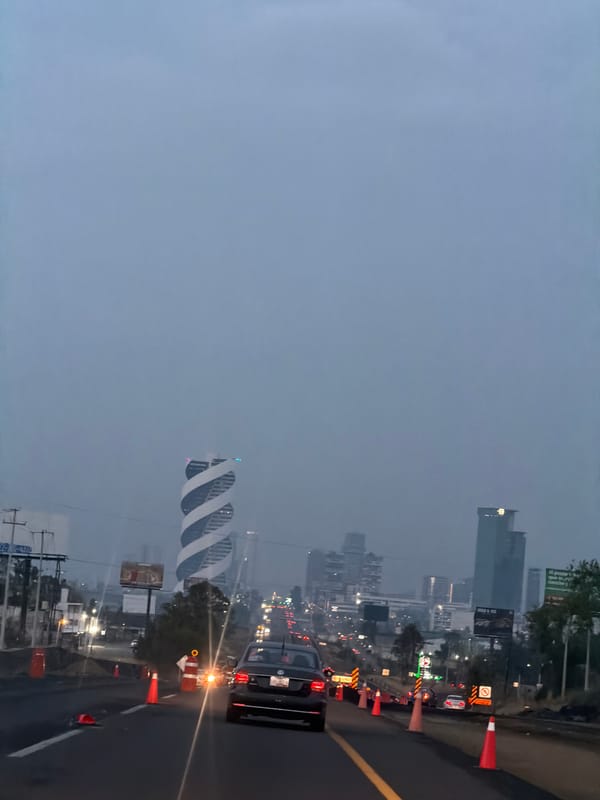 Highway traffic congestion reported in San Andrés Cholula, Mexico