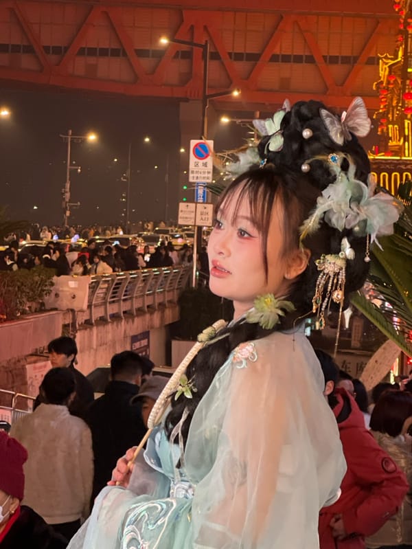 Theatrical performer and dining scenes documented in Yuzhong District