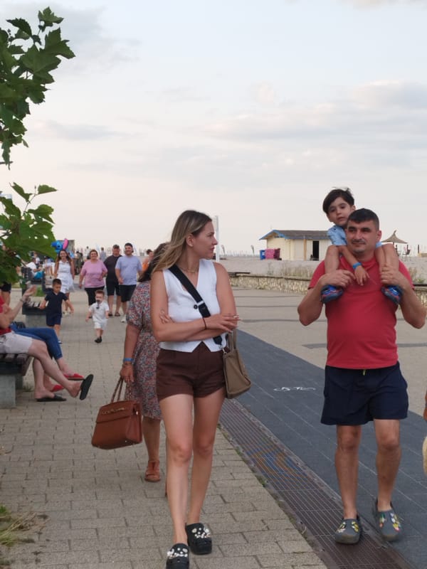 Sunset strolls and stormy skies at Constanța's beachside park