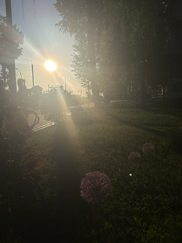 Quiet afternoon moments captured across Chaikovsky, Russia