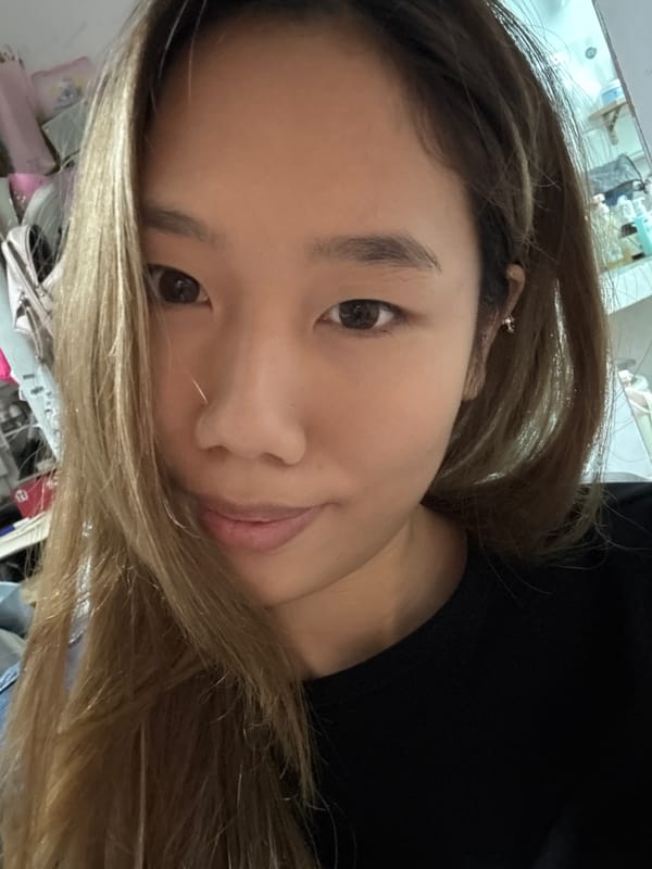 Morning at home: selfies and skincare in Nan'an District