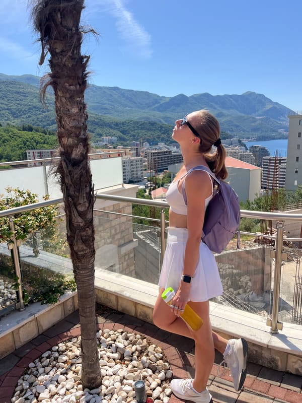 Woman in athletic wear spotted on Montenegro patio