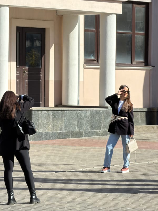 Spring day tourism and street life documented in Hrodna