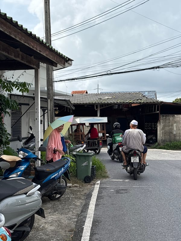 Morning stroll through Choeng Thale's streets and mosque district