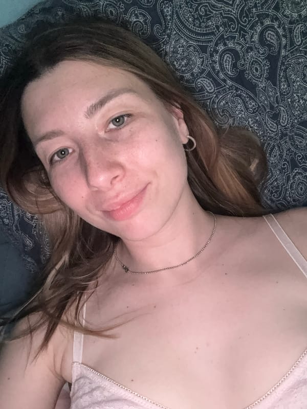Woman documented in multiple Moscow locations during morning hours
