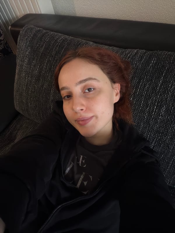 Woman documents morning routine in Strasbourg apartment
