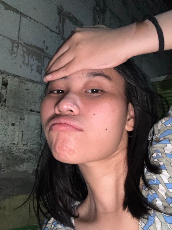 Bedroom selfie session in East Jakarta, various poses