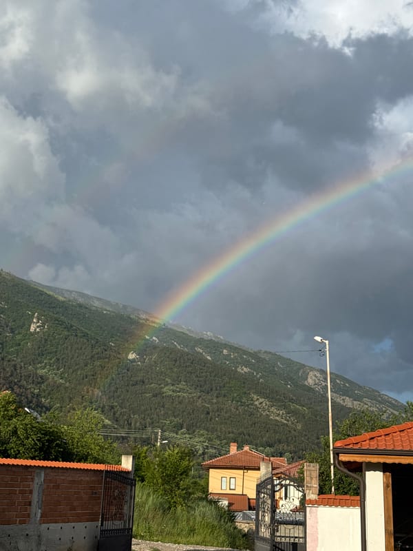 Rainbow sighting and crystal collecting documented in mountainous area