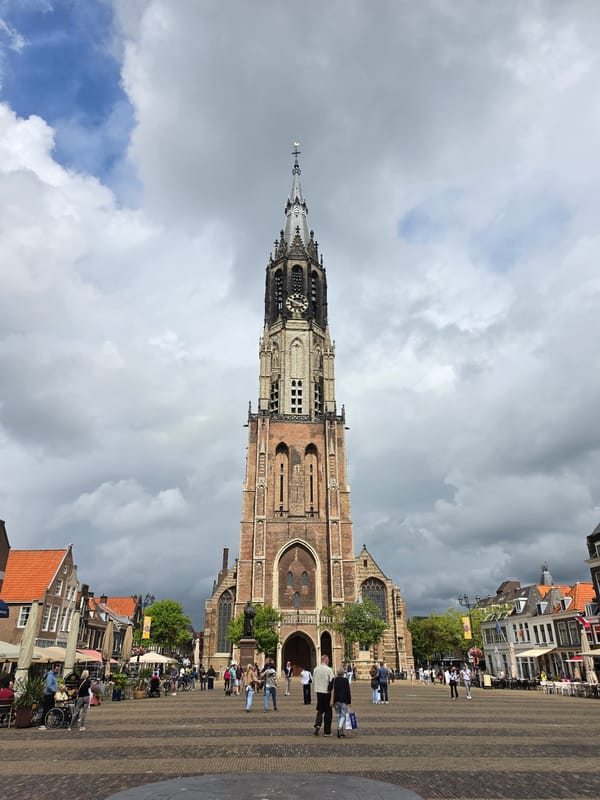 Afternoon stroll around Delft's Markt square and its landmarks