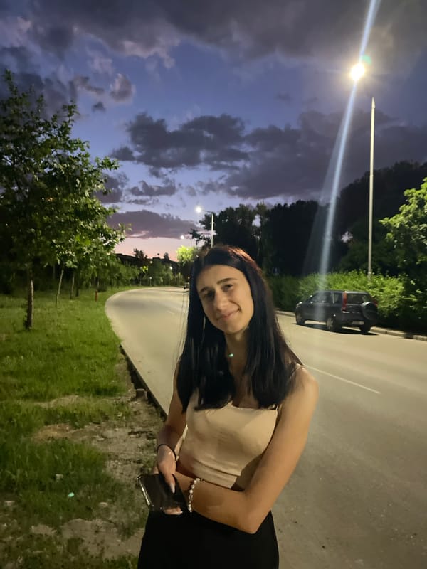Evening urban scenes documented across 47-minute span