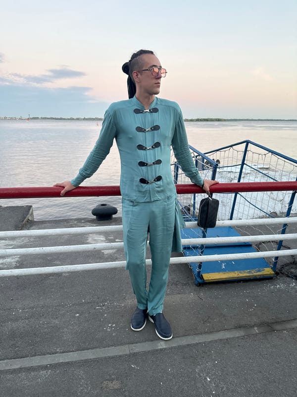 Casual street style portraits in Saratov, summer 2026