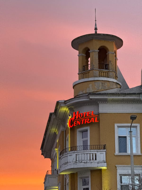 Dusk scenes documented across Ruse, Bulgaria in 14-minute span