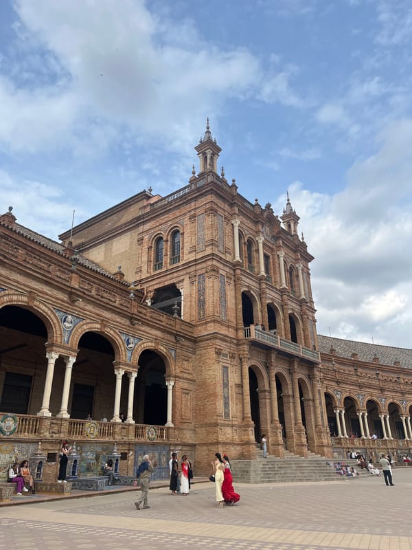 Tourist captures Plaza de España scenes in Seville