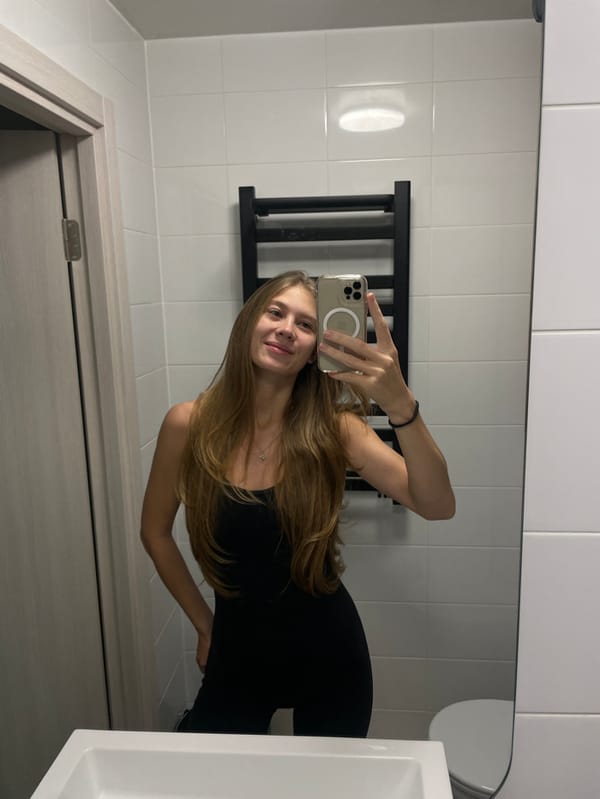 Woman documents early morning workout routine in Khimki gym