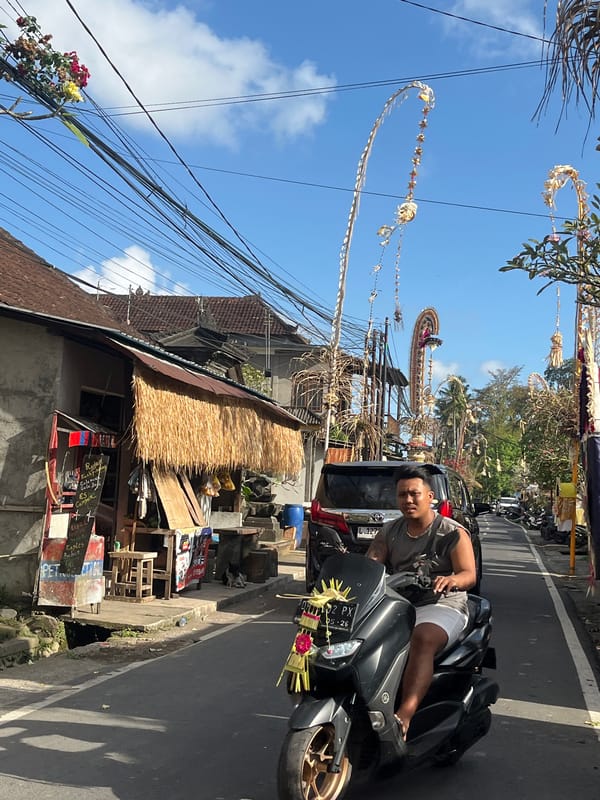 Ubud street dressed up for a Balinese festival