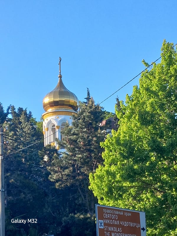 Afternoon scenes captured around Sochi's St. Nicholas Church