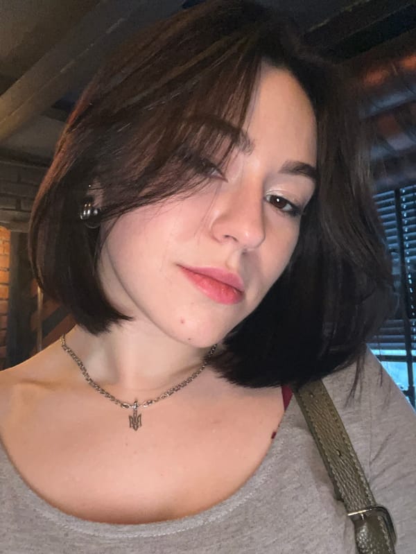 Woman documents restaurant visits in Odesa with selfies