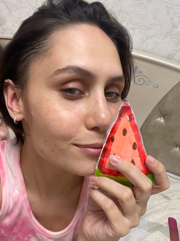 Food activities documented across two Russian cities Saturday evening