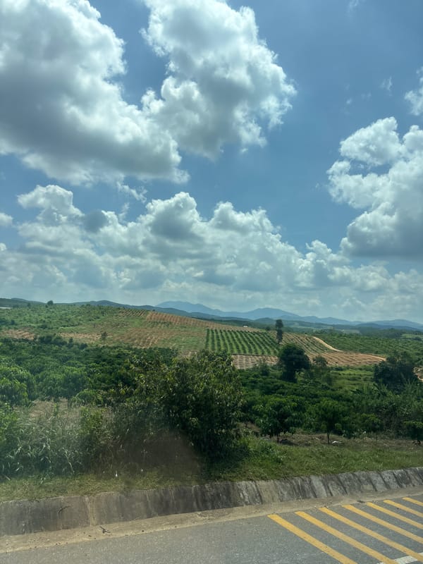 Road trip through Vietnam's highlands toward Bo Y border crossing