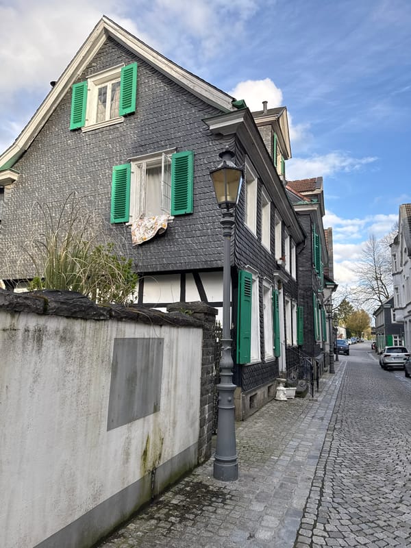 Historic Remscheid streets and church documented in 10-minute walk