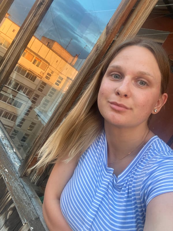 Sunset over Chaikovsky residential streets, selfies included