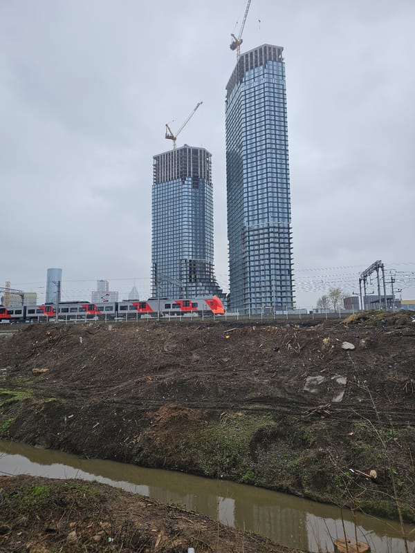 Easter preparations and construction activity observed in Khimki