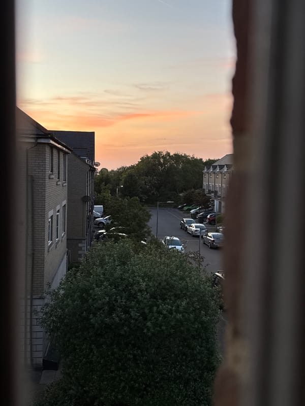Evening cooking and sunset viewing documented in Great Yarmouth