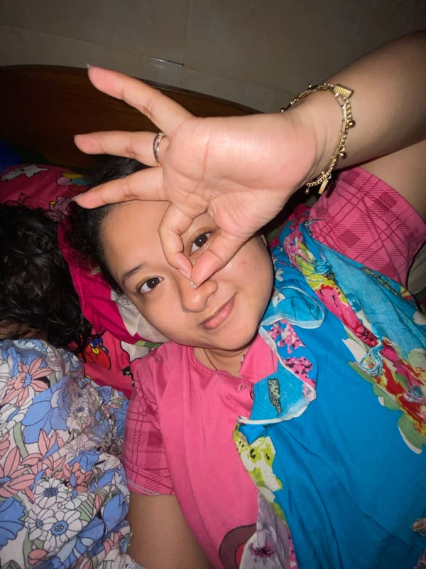 Portrait session captured multiple poses in Gelam Indonesia