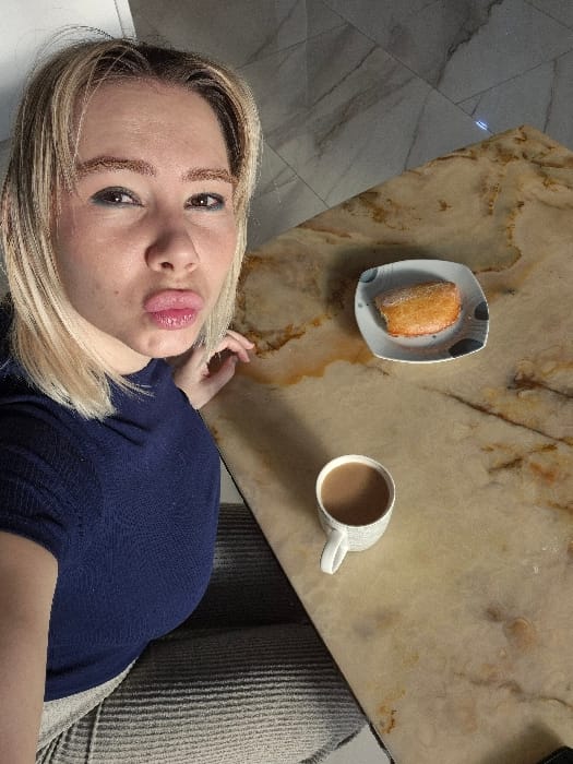 Woman's morning routine documented in Batumi apartment over 90 minutes