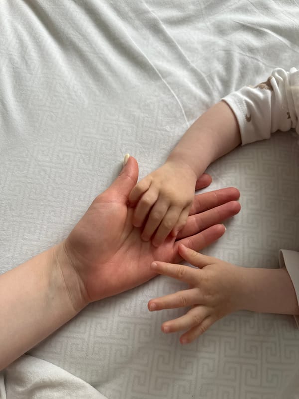 Morning family moments captured in Vladimir home
