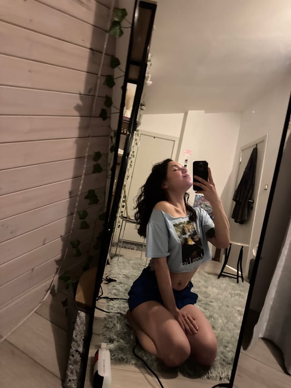 Woman Takes Mirror Selfies in Tvarditsa Home