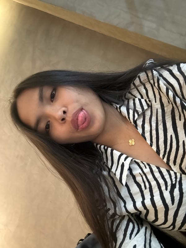 Woman documents casual day in Davao City with selfies