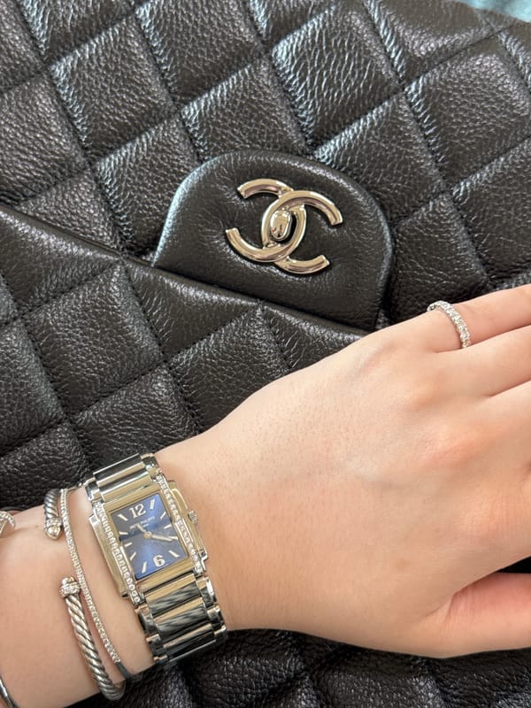 Person with diamond ring, designer handbag spotted in Tijuana