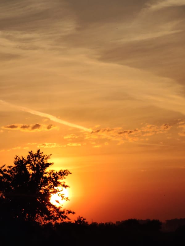 Sunset to dusk transition documented in Podolsk Russia
