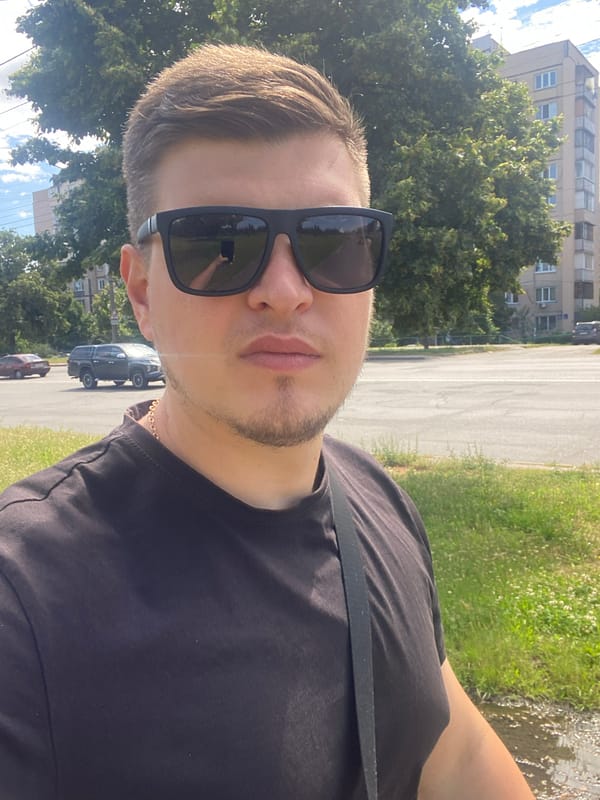Morning stop near a concrete building in Kyiv