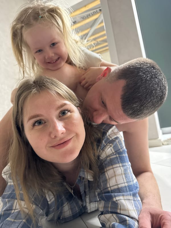 Family takes multiple selfies during gathering in Russian home