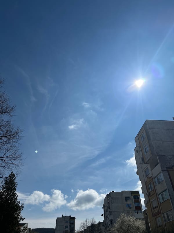 Spring morning walk captures everyday urban scenes in Shumen