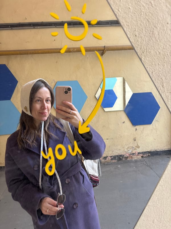 Afternoon street life and sightseeing moments in central Saint Petersburg