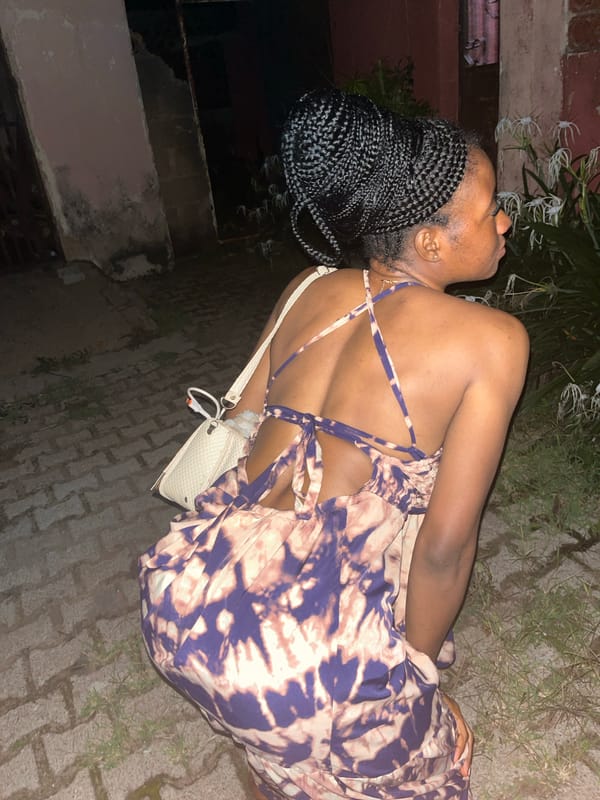 Evening hangout in Jos: ring light selfies and night-out looks