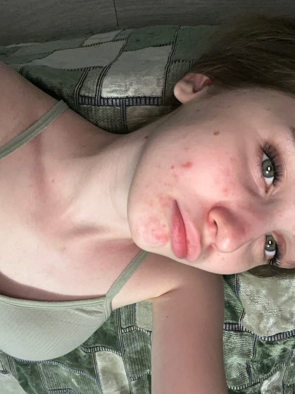 Selfie session on a plaid blanket, Ashkadar
