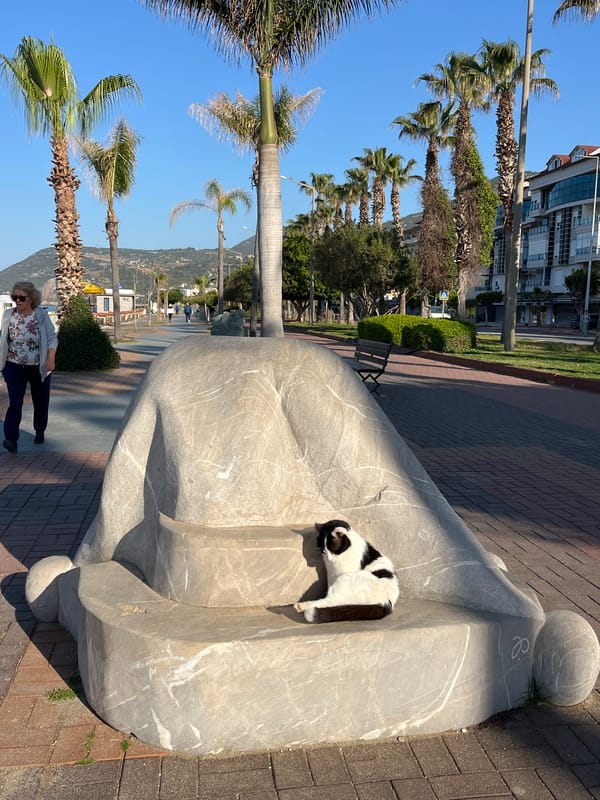 Early morning coastal photography session documented in Alanya, Turkey