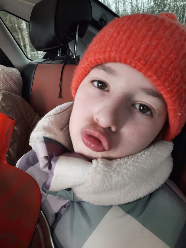 Morning car ride documented through snowy Russian countryside