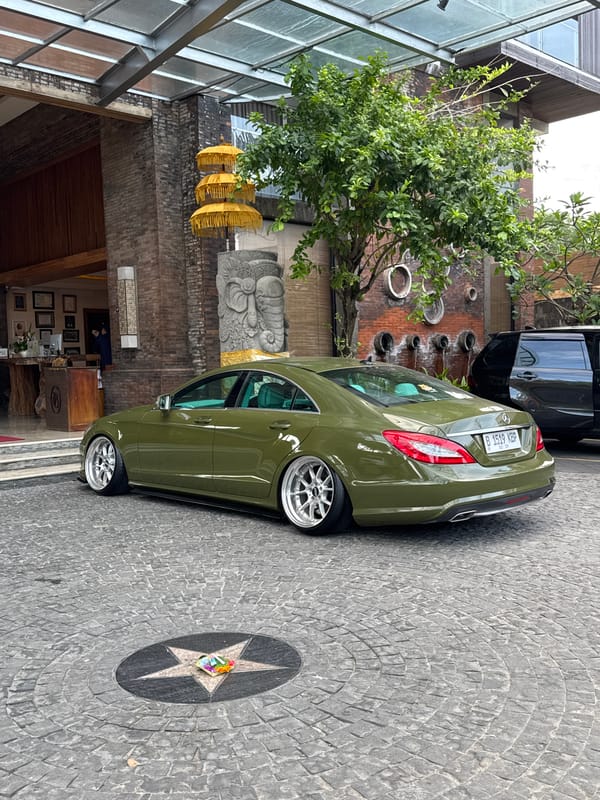 Green Mercedes-Benz spotted parked in Kuta, Indonesia