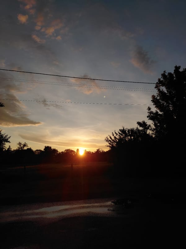 Rural twilight landscape documented across 23-minute timespan